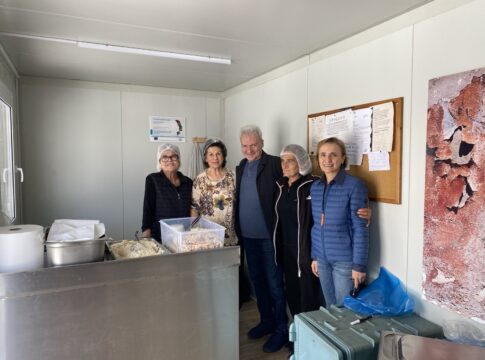 Ο Αλέξης Καλοκαιρινός κοντά στους συνανθρώπους μας που χρειάζονται αλληλεγγύη και στήριξη