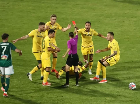 Ο Άρης κάνει επίσημη καταγγελία στην UEFA για την Στεφανί Φραπάρ και τον VAR στον τελικού Κυπέλλου