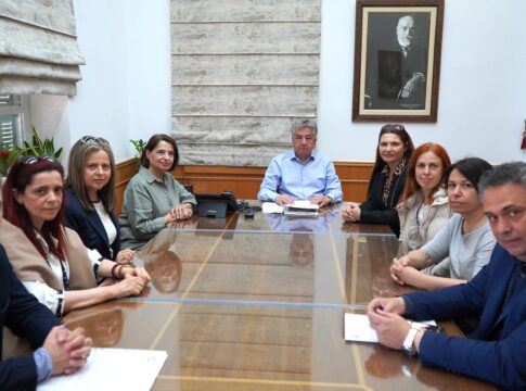 Ο Περιφερειάρχης στηρίζει τα αιτήματα των εργαστηριακών γιατρών που βρίσκονται σε κινητοποιήσεις