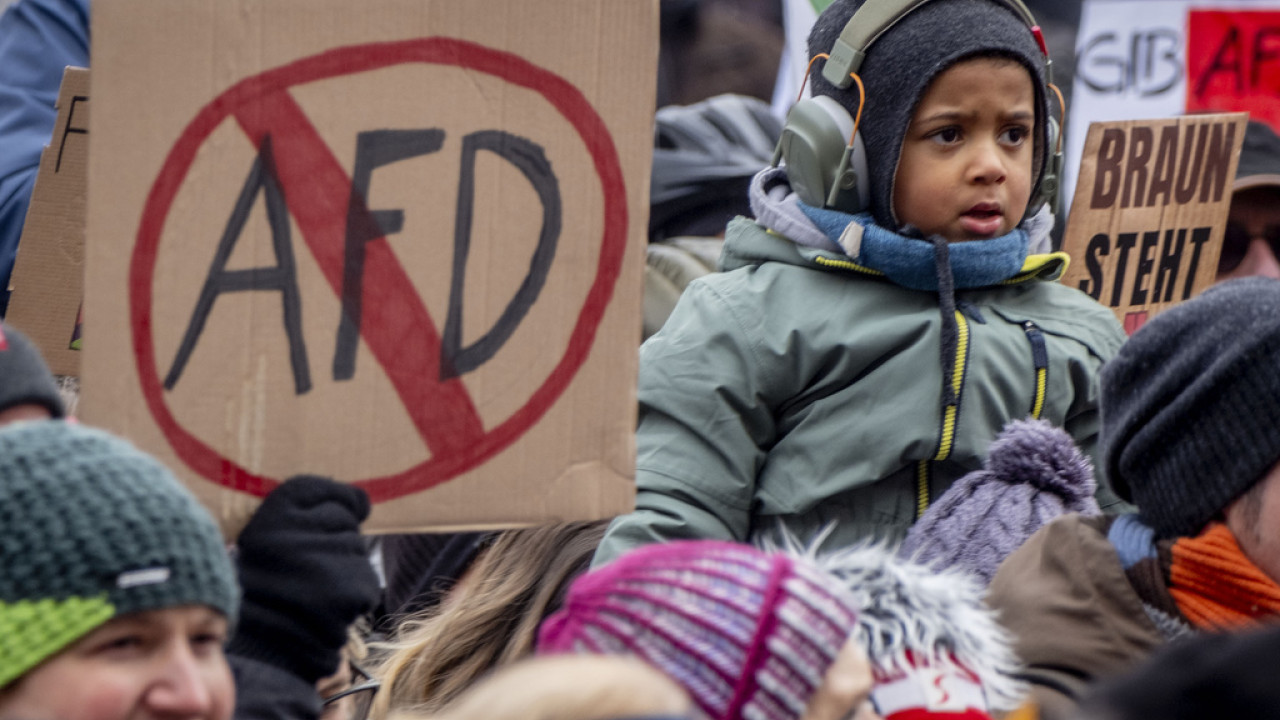 Παραίτηση στελέχους της AfD που είπε ότι δεν εγκληματίες όλα τα μέλη των SS