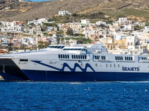 «Power Jet»: Μηχανική βλάβη στο καταμαράν στο λιμάνι του Ηρακλείου – Απαγορεύτηκε ο απόπλους του