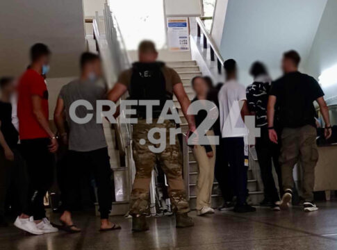 Προφυλακίστηκαν οι επτά διακινητές των μεταναστών που εντοπίστηκαν νότια των Καλών Λιμένων