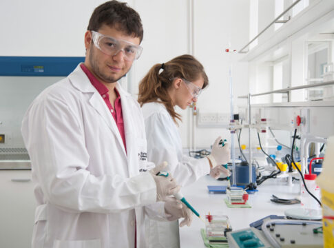 Προηγμένη Εκπαίδευση στις Φαρμακευτικές Επιστήμες και την Κοινοτική Φαρμακευτική