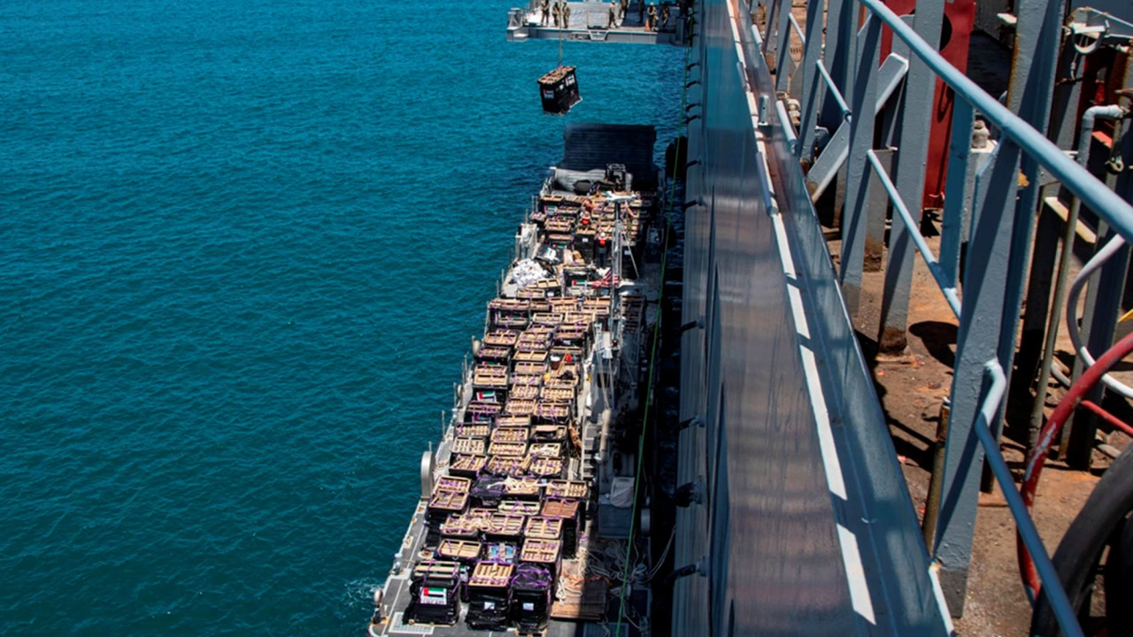 Στη νέα προβλήτα της Γάζας από την Κύπρο το πρώτο πακέτο βρετανικής βοήθειας