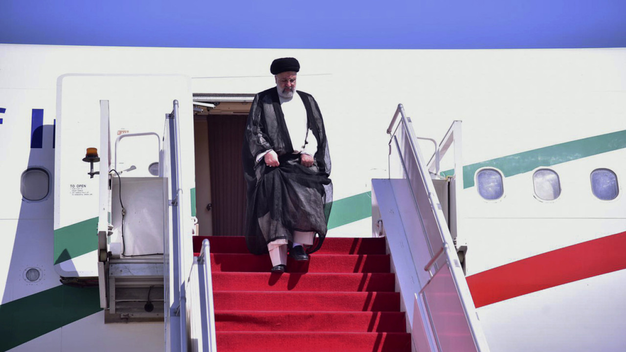 Συντριβή ελικοπτέρου του Ιρανού προέδρου Ραΐσι : Tα σενάρια για το τι συνέβη