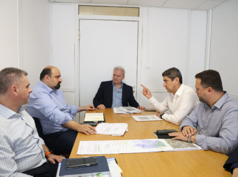 Σύσκεψη Αυγενάκη – Τριαντόπουλου – Καλοκαιρινού στο Δήμο Ηρακλείου