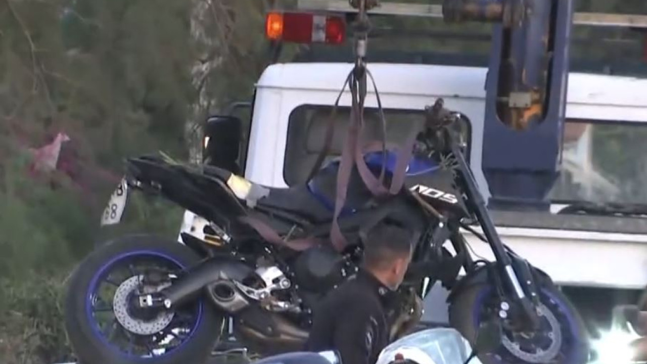 Θανατηφόρα παράσυρση πεζής στη Βούλα: Χτυπήθηκε διαδοχικά από δύο μηχανές