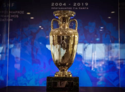 Το τρόπαιο του EURO 2004 ταξιδεύει σε όλη την Ελλάδα