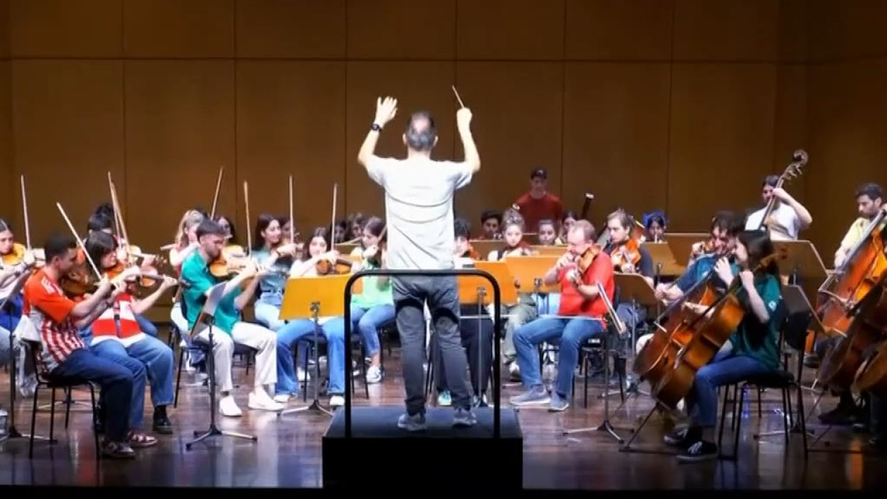 Βίντεο: Η Camerata Junior παίζει τον ύμνο του Παναθηναϊκού!
