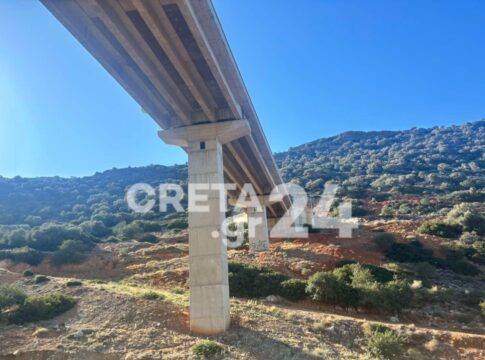 Βίντεο ντοκουμέντο: Οι τελευταίες κινήσεις της 17χρονης Νικολέτας λίγο πριν πέσει από την γέφυρα στον ΒΟΑΚ