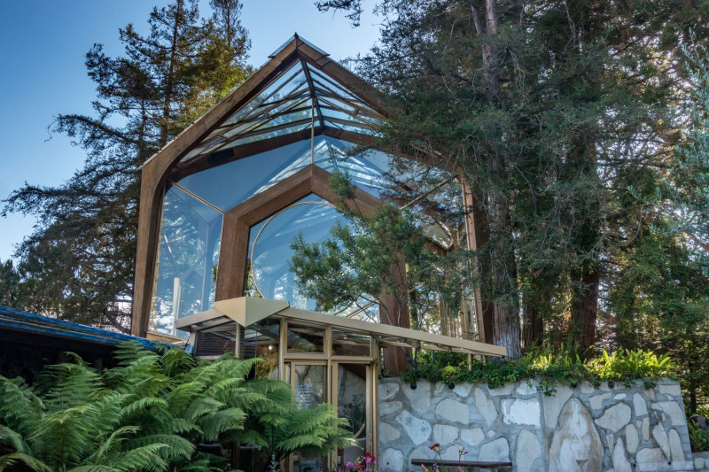 Wayfarers Chapel: Το εμβληματικό εξωκλήσι της Καλιφόρνια αποσυναρμολογείται 