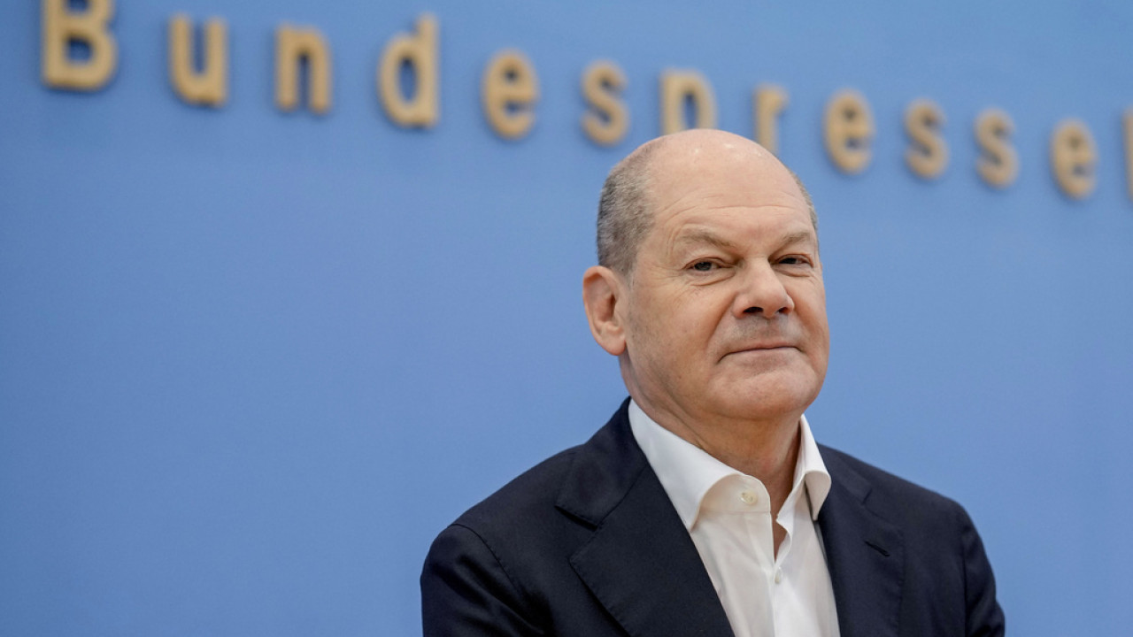 επιτρέπει να χρησιμοποιηθούν δυτικά όπλα κατά ρωσικών στόχων στην συνοριακή περιοχή