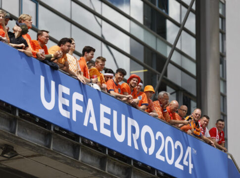 Euro 2024 – Αμβούργο: Αστυνομικοί πυροβόλησαν άνδρα που τους απειλούσε με τσεκούρι πριν από αγώνα