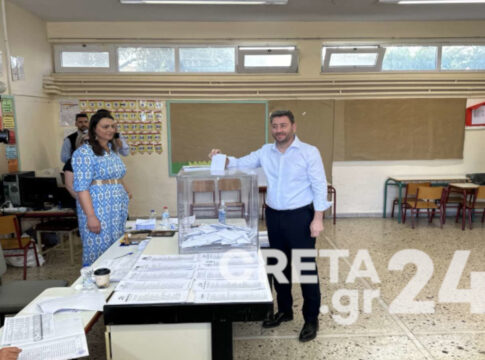 Ευρωεκλογές: Ψήφισε στο Ηράκλειο ο Νίκος Ανδρουλάκης – «Έχετε πολλούς λόγους να στηρίξετε το ΠΑΣΟΚ»