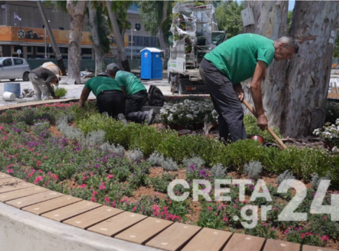 Ηράκλειο: Παραδίδεται την Πέμπτη το πρώτο τμήμα της Πλατείας Ελευθερίας – Απομακρύνονται οι πυλώνες φωτισμού