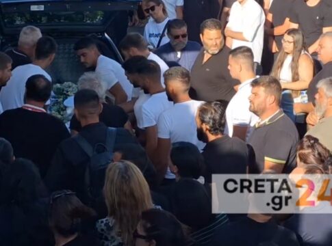 Ηράκλειο: Ράγισαν καρδιές στο τελευταίο «αντίο» στον 20χρονο Μιχάλη