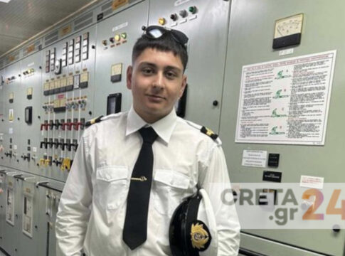 Ηράκλειο: Τελευταίο αντίο στον 20χρονο Μιχάλη – H σπαρακτική μαντινάδα του πατέρα του