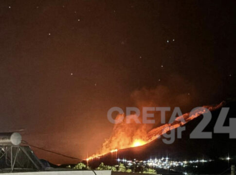 Μαίνεται η πυρκαγιά στο νότιο Ρέθυμνο – Σηκώθηκαν ελικόπτερα