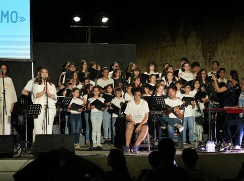 Με μεγάλη επιτυχία η μουσική παράσταση «Σκύλος στο Δρόμο» από το Δήμο Ηρακλείου