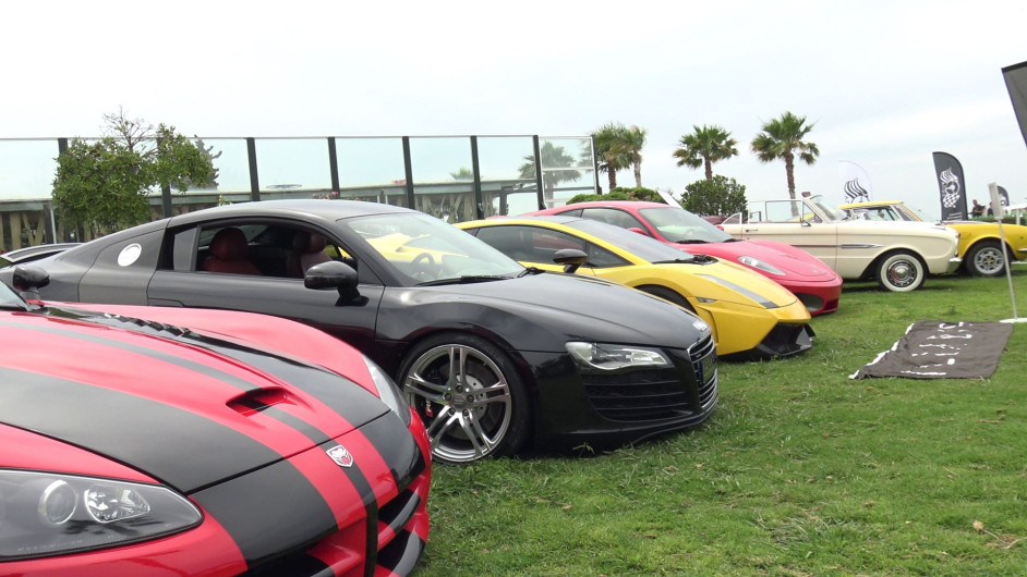 Άλιμος Αμάξια