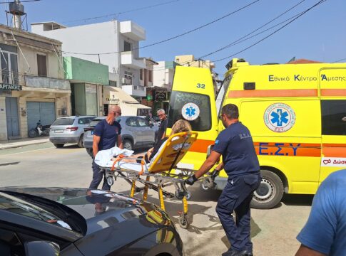 Μοίρες: Γυναίκα σκόνταψε σε κακοτεχνία και σωριάστηκε στη μέση του δρόμου