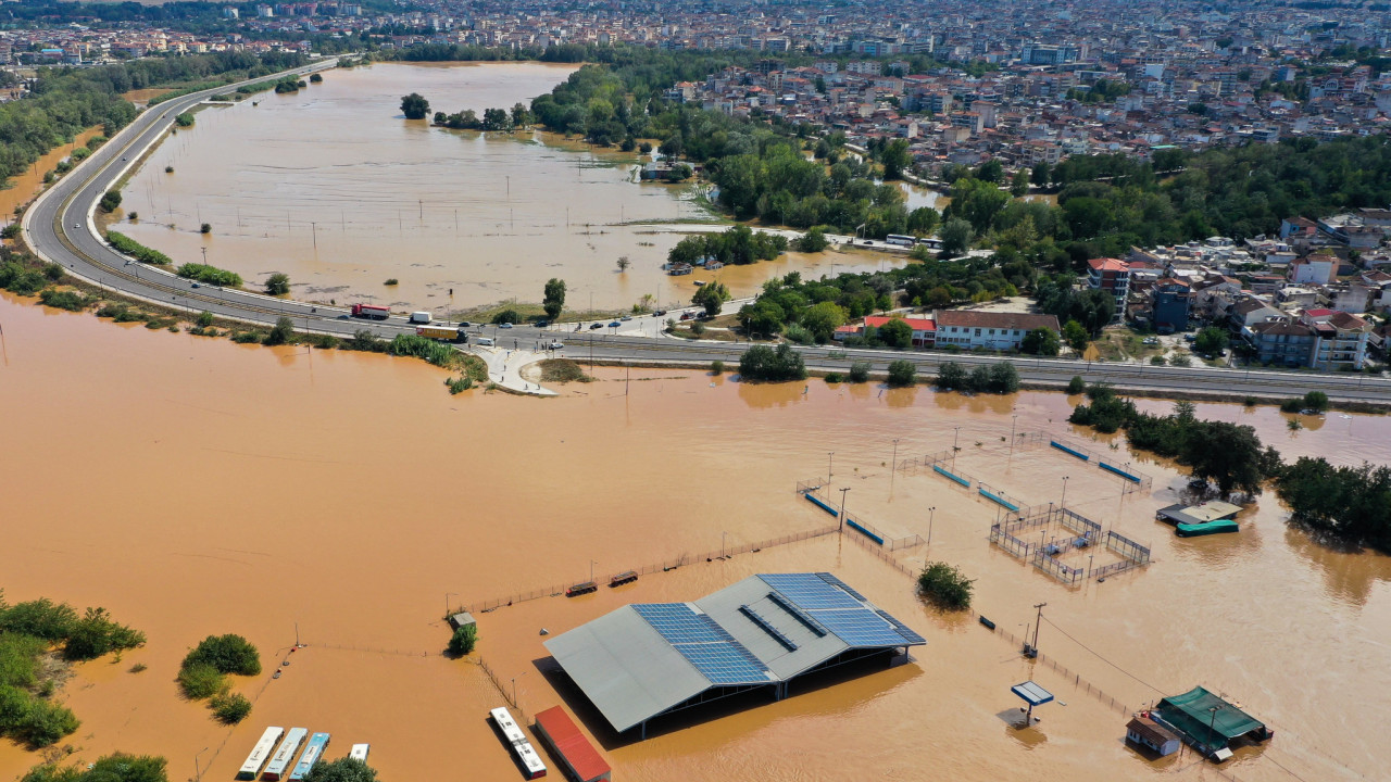 Προειδοποιήσεις Λέκκα: «Όλο και συχνότερα θα βλέπουμε ακραία φαινόμενα»