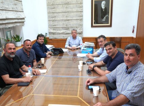 Συνάντηση Περιφερειάρχη Κρήτης με Σωματείο Οδηγών Τουριστικών Λεωφορείων Κρήτης «Ερμής