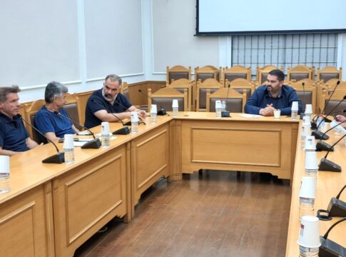 Συνάντηση στη Περιφέρεια για την αξιοποίηση της αδιάθετης ντομάτας Ιεράπετρας