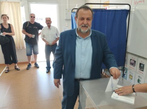 Το εκλογικό του δικαίωμα άσκησε ο Δήμαρχος Μινώα Πεδιάδας Βασίλης Κεγκέρογλου