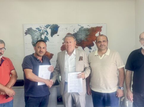 Υπεγράφη Συλλογική Σύμβαση Εργασίας για τους οδηγούς τουριστικών λεωφορείων