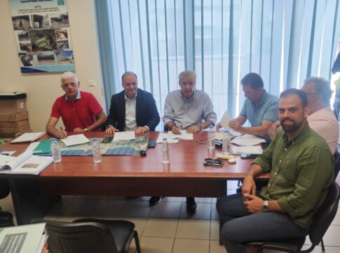 Υπεγράφησαν οι συμβάσεις για δύο σημαντικά συγκοινωνιακά έργα