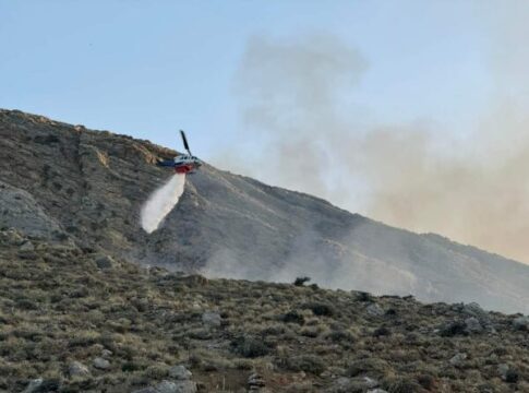 Υπό έλεγχο η πυρκαγιά στο νότιο Ρέθυμνο – Σηκώθηκαν ελικόπτερα