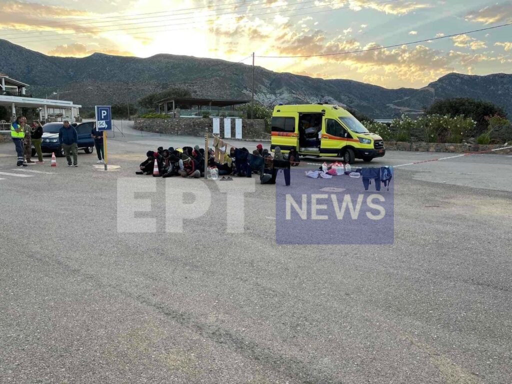 Γαύδος: Σκάφος με 39 μετανάστες βγήκε στην παραλία Τρυπητή