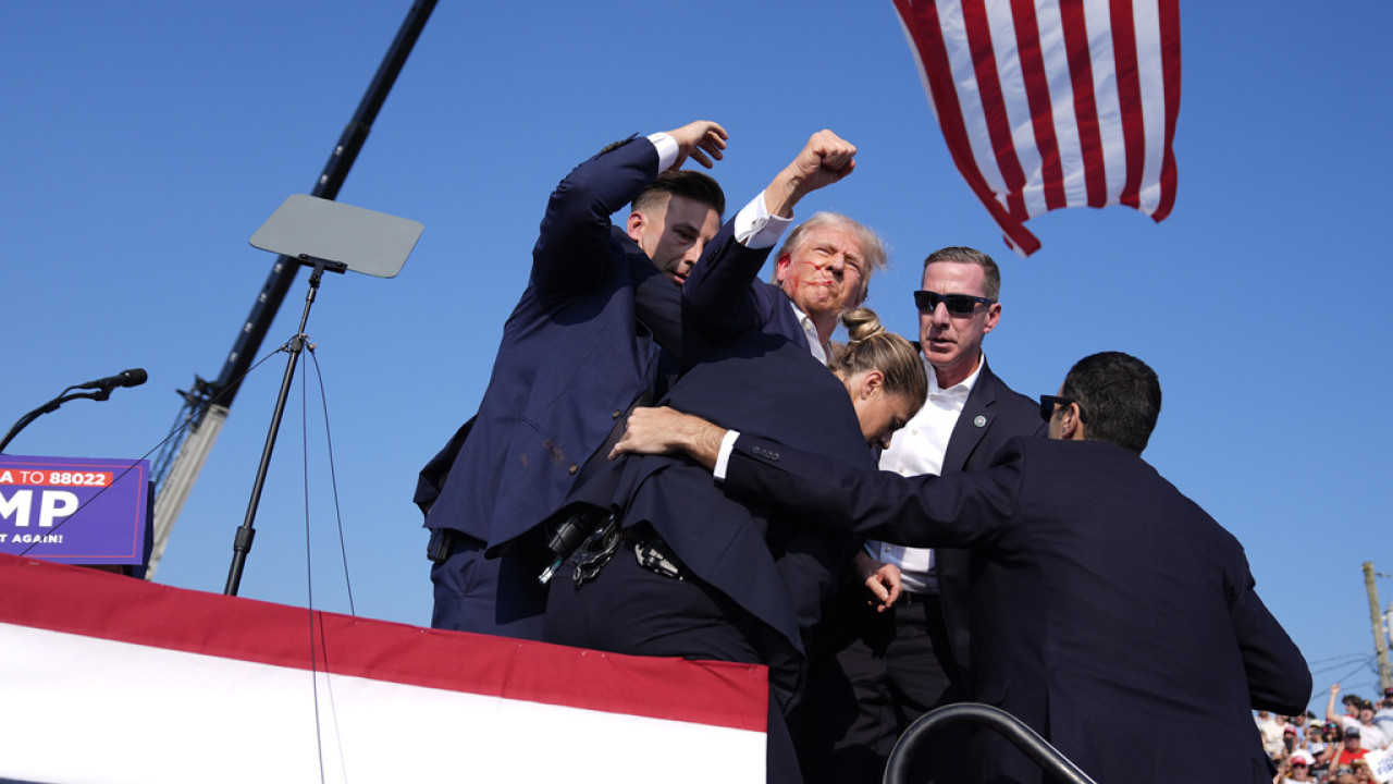 Απόπειρα κατά του Τραμπ: Το FBI κατονόμασε τον 20χρονο Τόμας Μάθιου Κρουκς ως δράστη