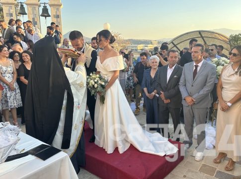 Χαρά και συγκίνηση για τον Xάρη Λεοντάκη – Πάντρεψε την μοναχοκόρη του