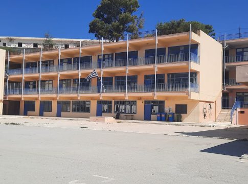 Επανένωση αποφοίτων του 1984 του ΓΕΛ Μοιρών 40χρονια μετά!