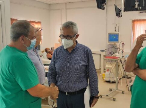 Επίσκεψη Ν. Παπαβασιλείου στο Νοσοκομείο Αγίου Νικολάου