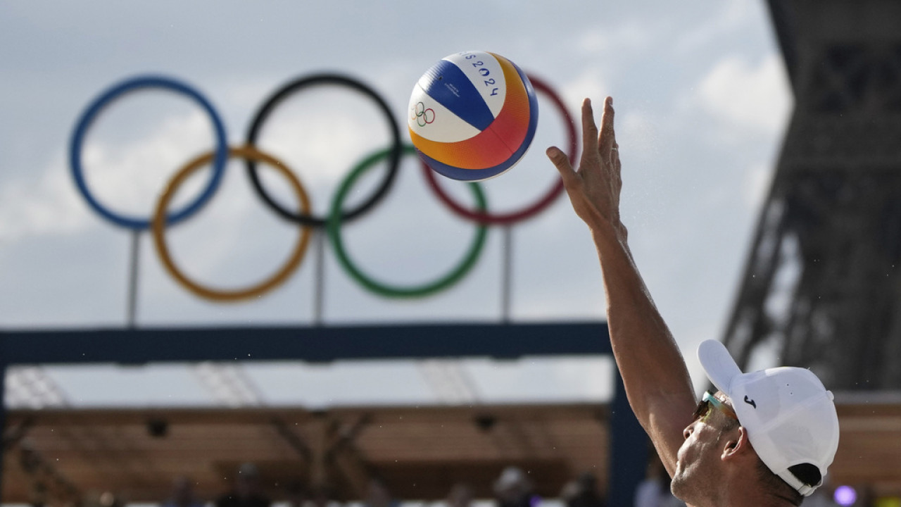 Η Κομισιόν απαγορεύει στο προσωπικό της να δέχεται δωρεάν εισιτήρια για τους Ολυμπιακούς Αγώνες