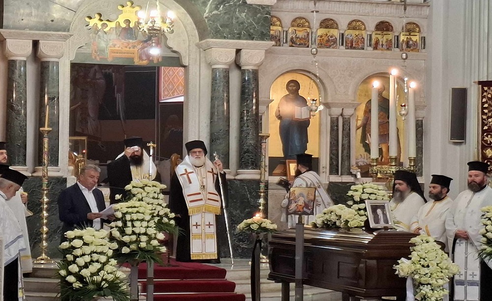 Ηράκλειο: Αποχαιρέτησαν τον πρωτοπόρο Κρητικό ξενοδόχο Γιάννη Σμπώκο