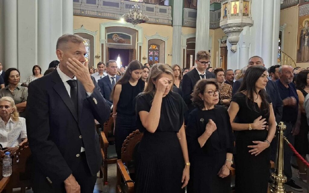 Ηράκλειο: Αποχαιρέτησαν τον πρωτοπόρο Κρητικό ξενοδόχο Γιάννη Σμπώκο