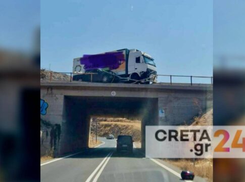 Ηράκλειο: Σοβαρό τροχαίο με εγκλωβισμό στον ΒΟΑΚ – Πληροφορίες για νεκρό