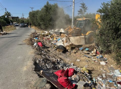 Καθαρισμός και περίφραξη χώρων ανεξέλεγκτης εναπόθεσης ογκωδών αντικείμενων στο Μαλεβίζι