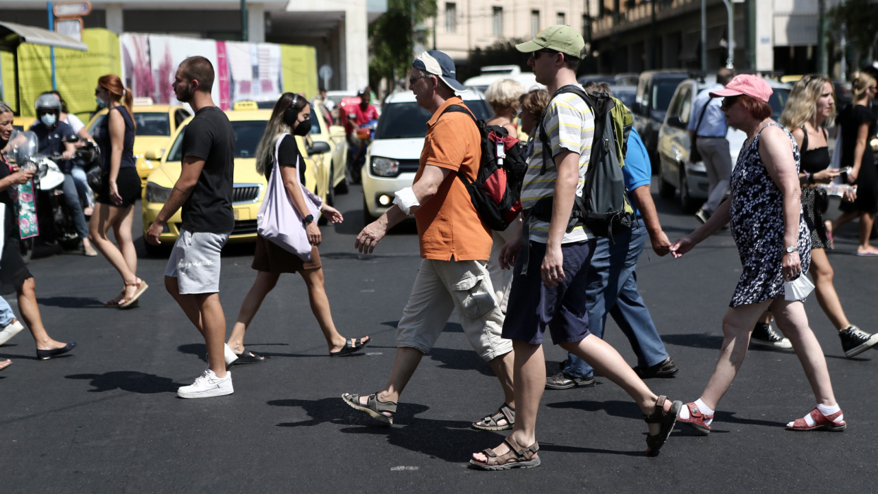 Κορωνοϊός: Τετραπλασιάστηκαν οι νοσηλείες