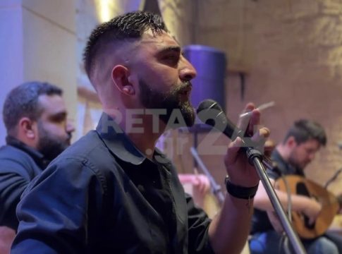 Κρήτη: Συγκινούν οι μαντινάδες για τον Σήφη Γιανναράκη – Αύριο το τελευταίο αντίο