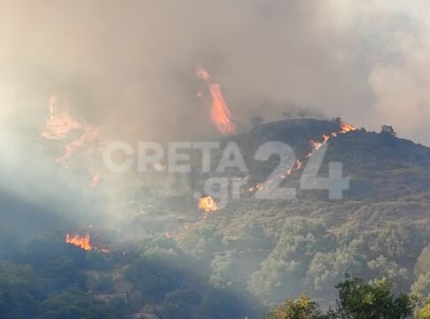 Μαίνεται ανεξέλεγκτη η μεγάλη πυρκαγιά στην Κρήτη – Ήχησε ξανά το 112, εκκενώνονται κι άλλοι οικισμοί