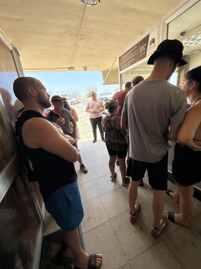 τουρίστες σπήλαιο Διρού