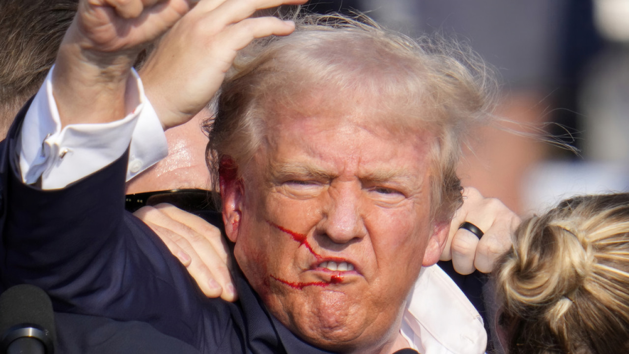 Ντόναλτ Τραμπ: Παγκόσμιο σοκ και αποτροπιασμός για τη δολοφονική απόπειρα
