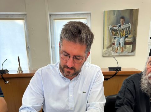 Ο Δήμαρχος Μαλεβιζίου υπέγραψε τη σύμβαση για την «Ανάπλαση της πλατείας Ευαγγελιστρίας και κοινοχρήστων χώρων της Τυλίσου»