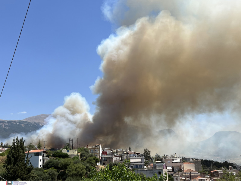 Πάτρα: Φωτιά στην περιοχή του Γηροκομείου