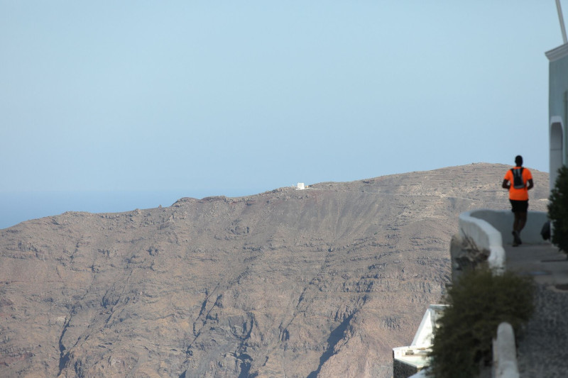 Santorini Experience: Η απόλυτη αθλητική εμπειρία έρχεται στις 3-6 Οκτωβρίου στη Σαντορίνη